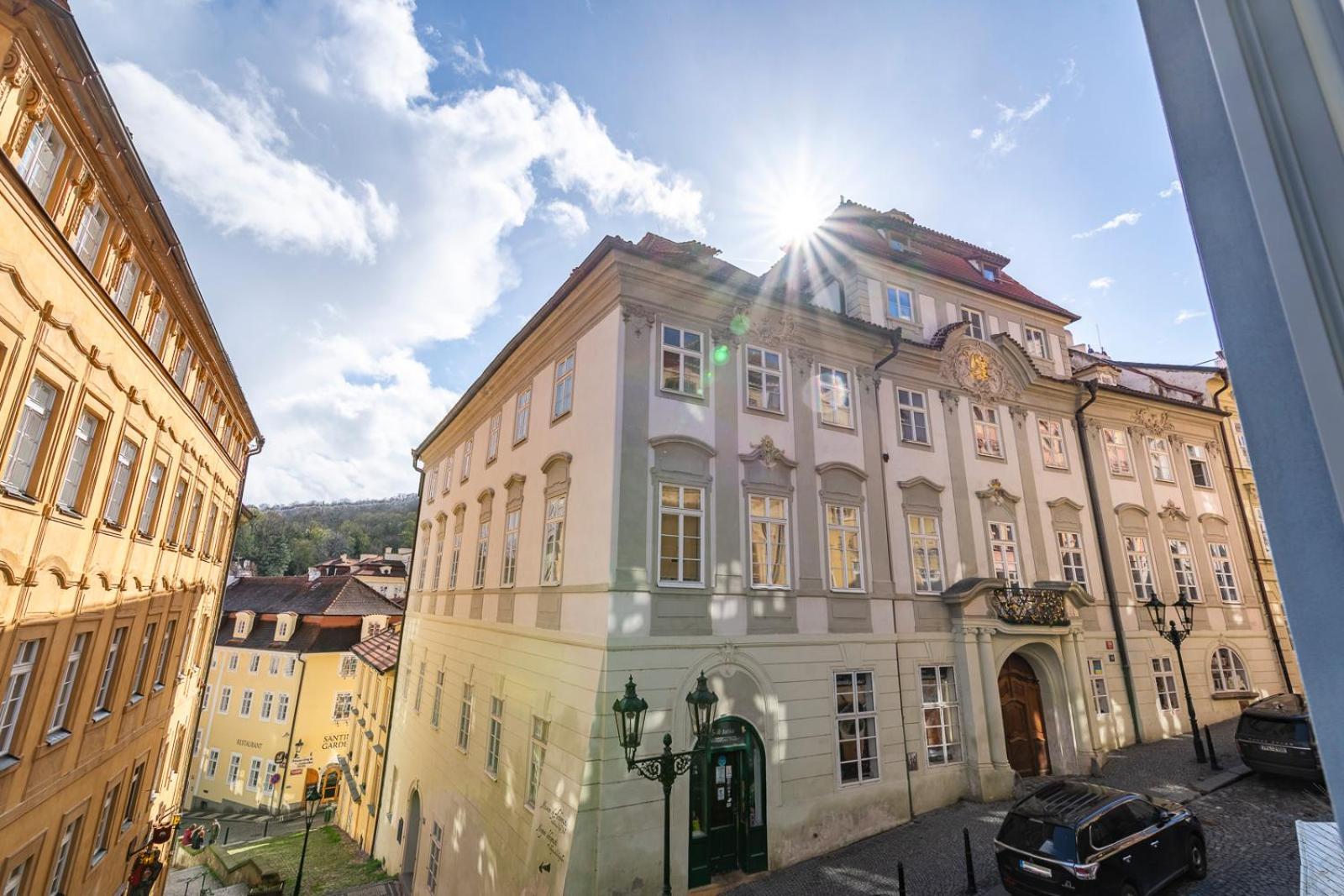 Primavera - Castle View Aparthotel Prag